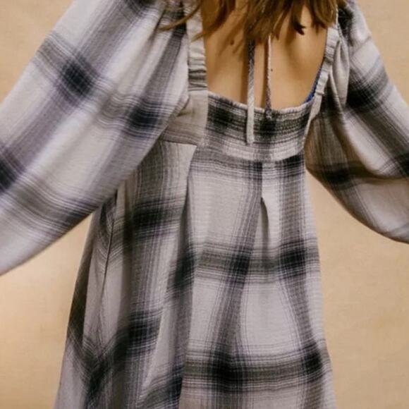 Urban Outfitters Lachlan Flannel Smocked Mini Dress Size XS - Picture 4 of 8